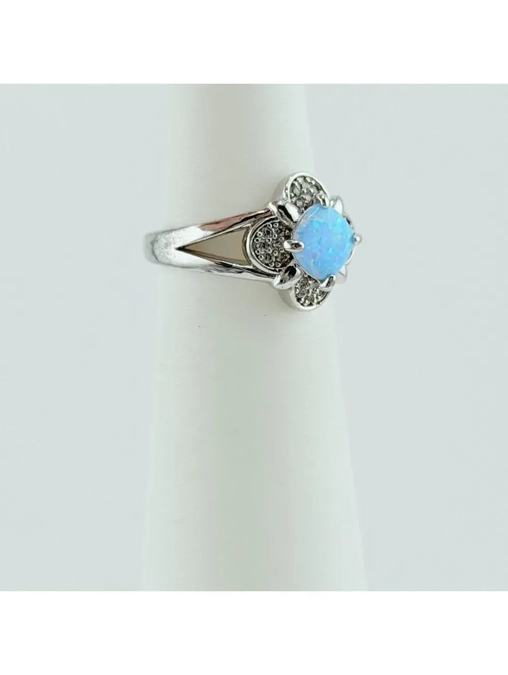 Bomb Party Adjustable RARE FIND Kids Ring RBP2374 (Bella Amore Style CLOVER)